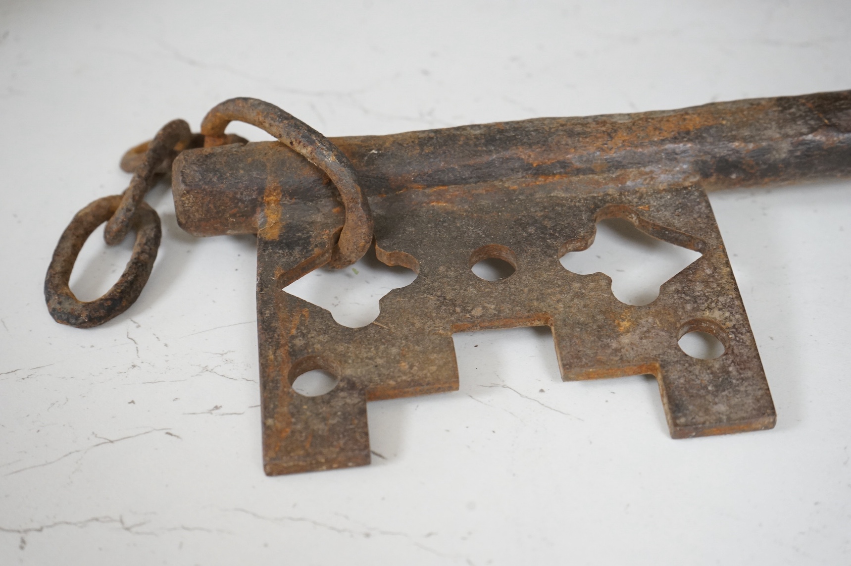An oversized cast iron shop sign advertising key, 50cm wide. Condition - fair